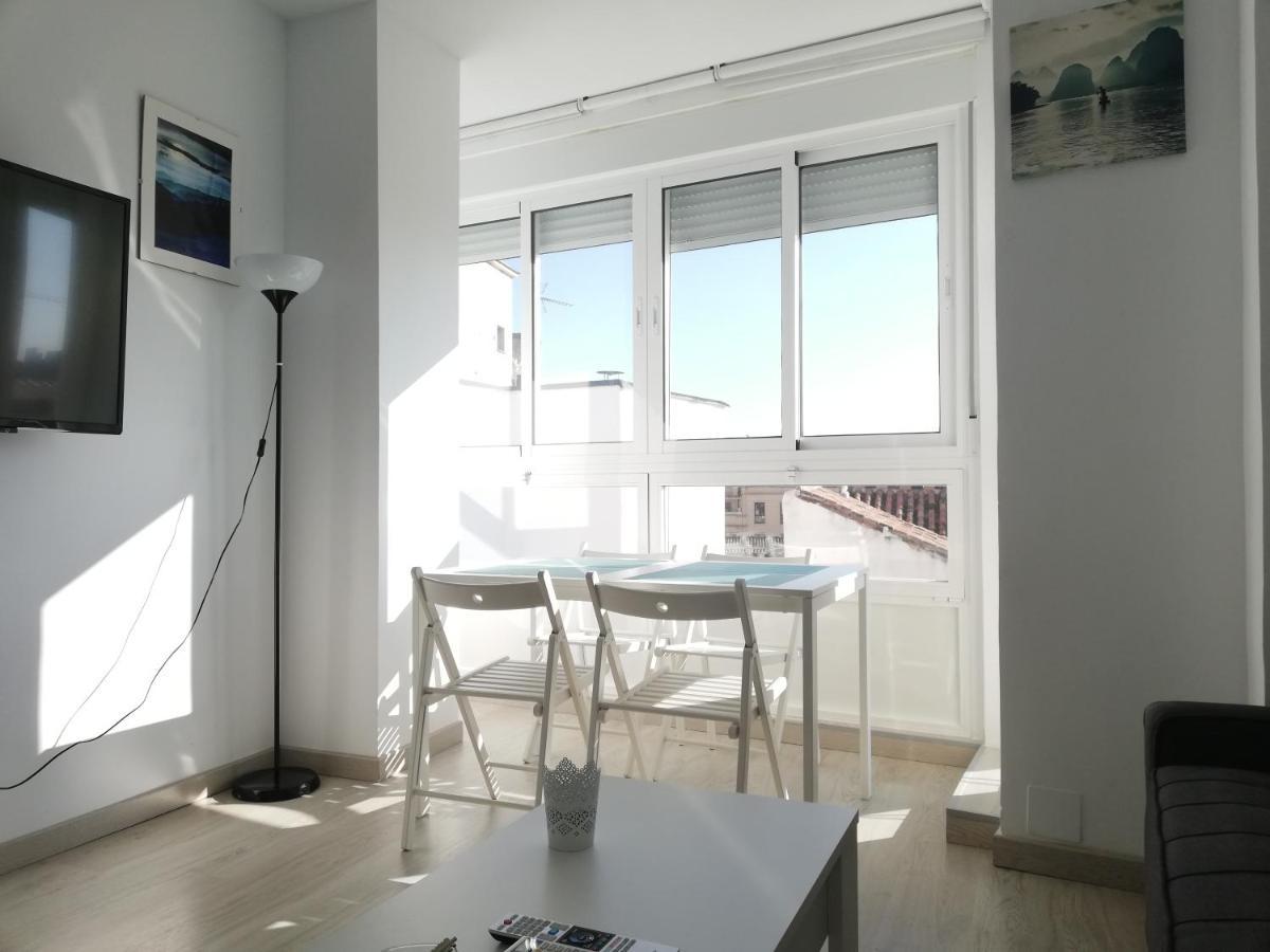 Apartamento Con Encanto 'Larios Street Ii' Apartment Малага Екстериор снимка