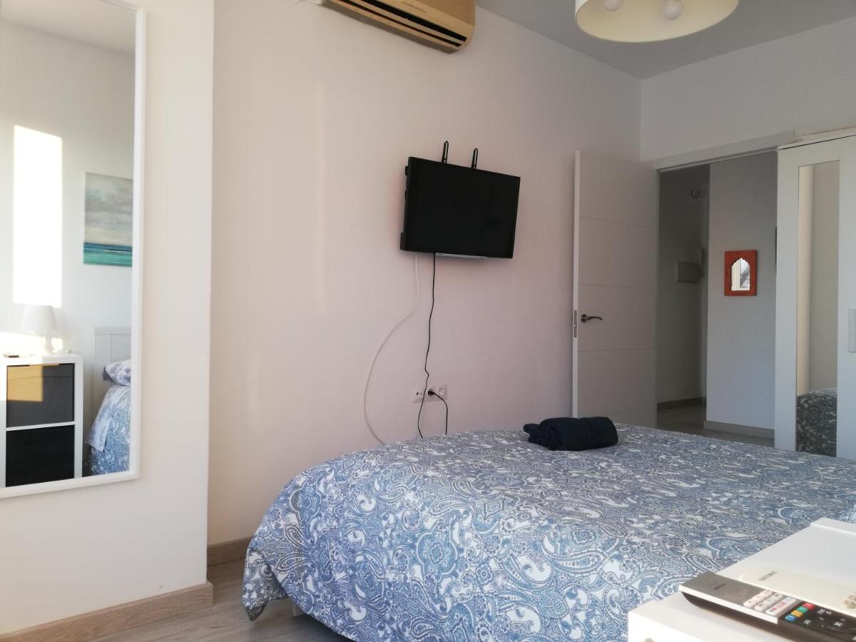 Apartamento Con Encanto 'Larios Street Ii' Apartment Малага Екстериор снимка