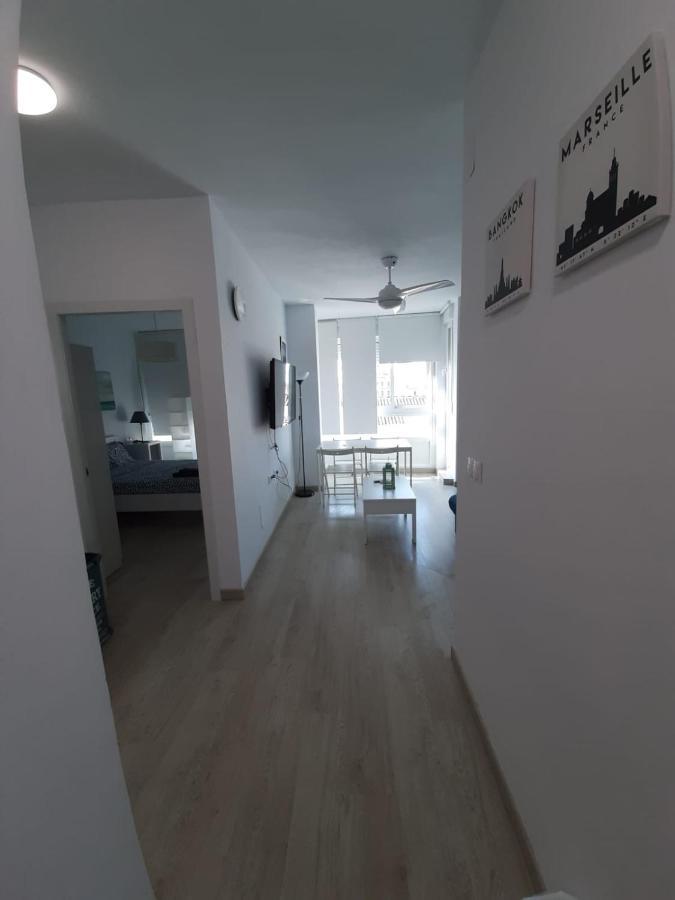 Apartamento Con Encanto 'Larios Street Ii' Apartment Малага Екстериор снимка